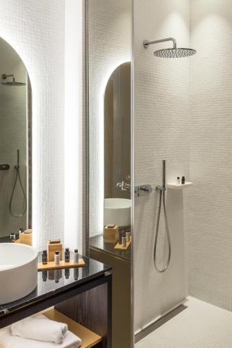 S Paul City Hotel - image 3