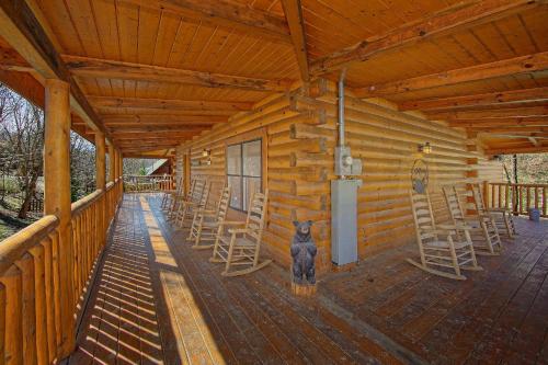 Gone Swimmin' #260 - Two Bedroom Cabin Pigeon Forge (TN)