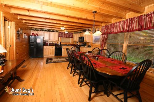 Absolutely Wonderful #304 - Three Bedroom Cabin