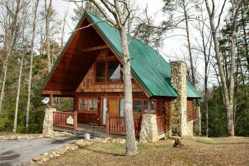 Hidden Romance #1404 - One Bedroom Cabin Pigeon Forge (TN)
