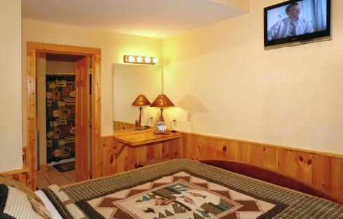 Almost Bearadise #289 - Two Bedroom Cabin Pigeon Forge (TN)