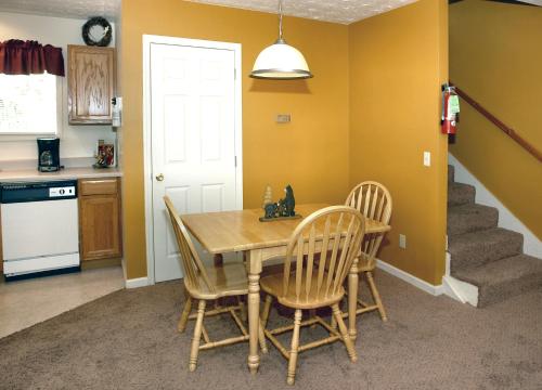 Angel's Roost #1320 - Two Bedroom Cabin Gatlinburg (TN)