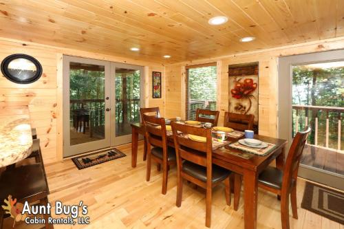 A Secluded Retreat #216 - Two Bedroom Cabin Pigeon Forge (TN)