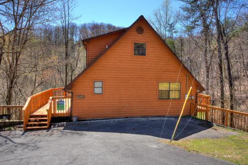 Bear Run Getaway #1136 - Three Bedroom Cabin Gatlinburg (TN)