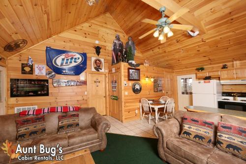 Shades Of The Past #230 - Two Bedroom Cabin Pigeon Forge (TN)