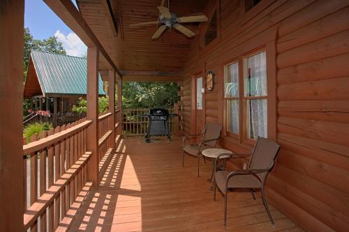 Suite Harmony #243 - Two Bedroom Cabin Gatlinburg (TN)