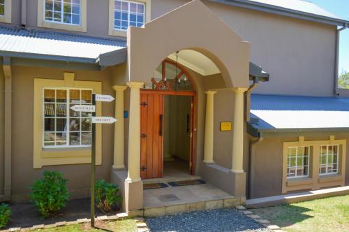 B&B Clarens - San Rock Guest House - Bed and Breakfast Clarens