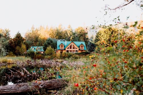 Cowichan River Lodge