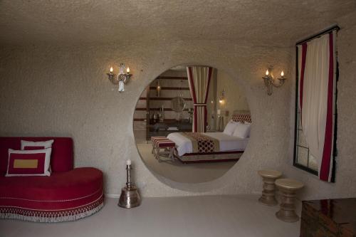Hezen Cave Hotel