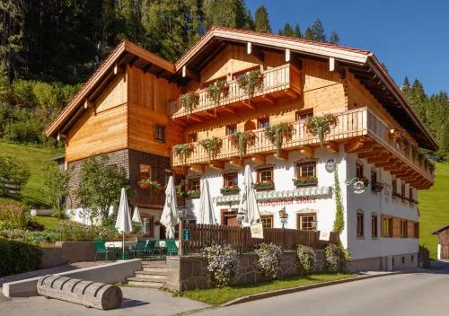 Landgasthof Adler in Hinterhornbach, Österreich