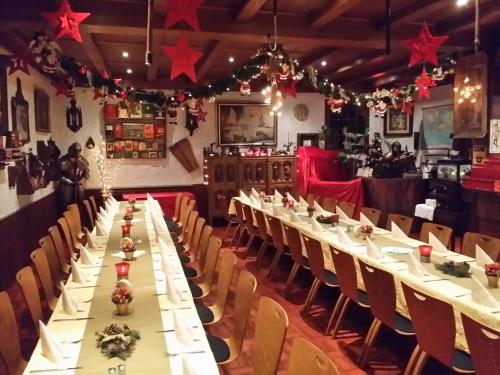 Restaurant, Hotel-Landgasthof Grüner Baum - Dittigheim (Hotel-Landgasthof Gruner Baum - Dittigheim) in Tauberbischofsheim