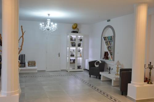 Villa Olympia - image 10