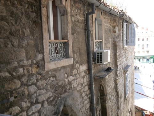Private Apartments In Diocletians Palace - image 6