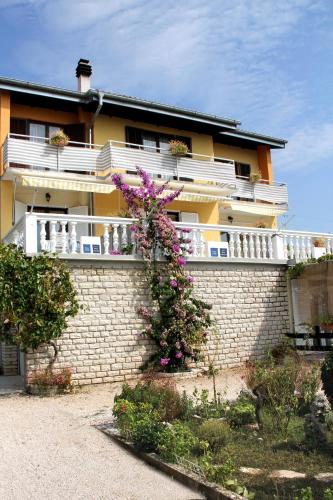  Rooms & Apartment Marina in Zablaće