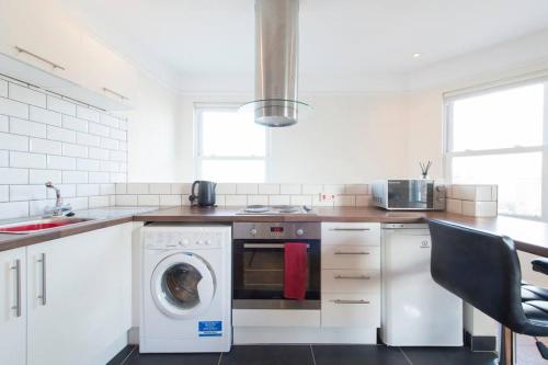 Leckhampton Road Apartments - Cheltenham in 培利