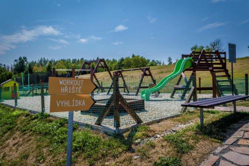 Hotel Horse Riding - Jezdecký Areál Tršice