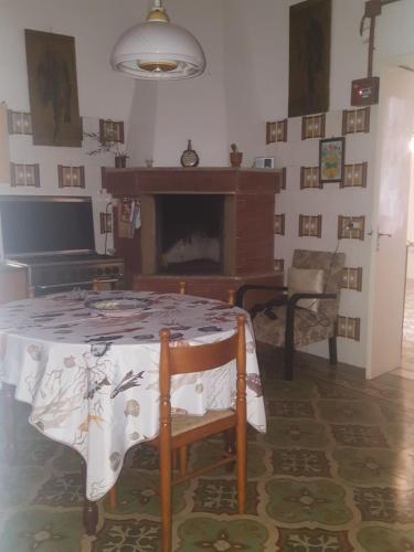 Kitchen, A casa di nonna Vituccia, nel cuore del Salento! in Neviano