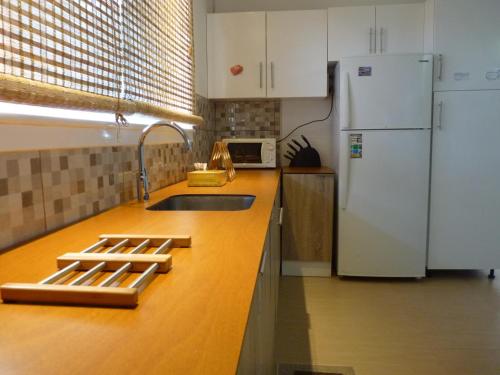 AZORES GARDEN HOUSE - Suites B&B and Private Apartments - Self Access KEYBOARD 3