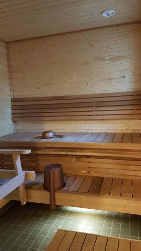 Aurinkolinna 12 in 卡爾瓦拉