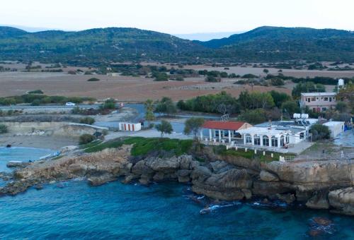 Заобикаляща среда, Theresa Hotel at Karpaz Peninsula in Yeni Erenköy