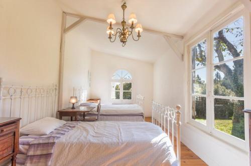 Cournazac Villa Sleeps 12 Pool WiFi gîte à louer Fossemagne