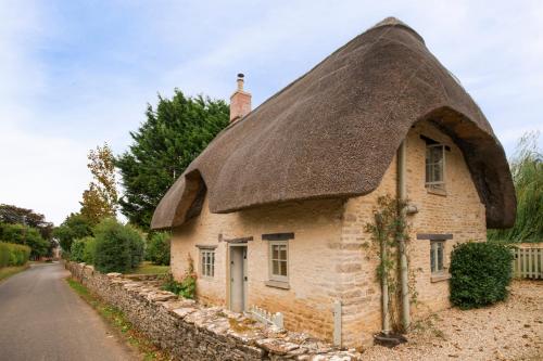 Tarlton Villa Sleeps 2 Wifi, , Gloucestershire