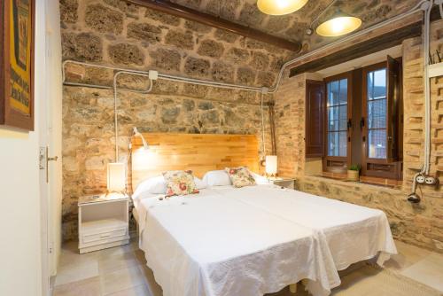 Villa Amalia Suites Malaga 3