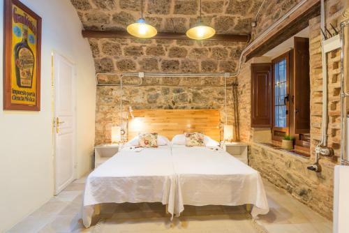 Villa Amalia Suites Malaga 2