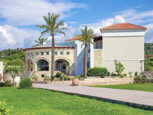 Ptinotrofion Villa Sleeps 6 Pool Air Con WiFi in Ptinotrofíon