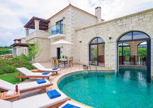  Ptinotrofion Villa Sleeps 4 Pool Air Con WiFi in Ptinotrofíon