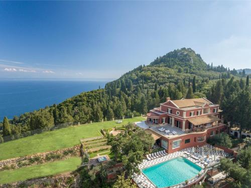  Gastouri Villa Sleeps 17 Pool Air Con WiFi in 491 00 Gastourion