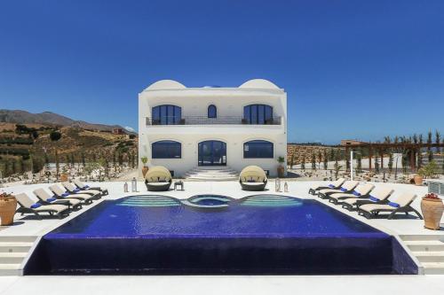  Thiseas Villa Sleeps 12 Pool Air Con WiFi in 714 14 Ligaria