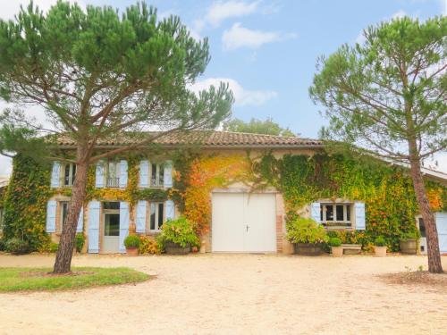 Saint-Urcisse Villa Sleeps 8 Pool WiFi gîte à louer Villemur-sur-Tarn