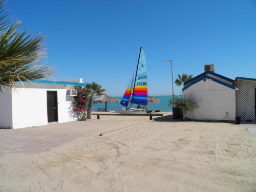 #40 Bungalow Seaside Hotel & Victors RV Park San Felipe