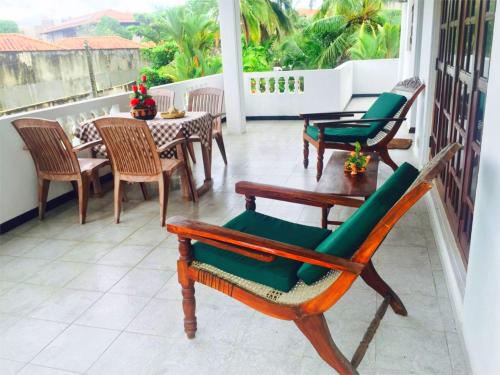 Balkon/teras, Chaya Villa Guest House in Beruwala