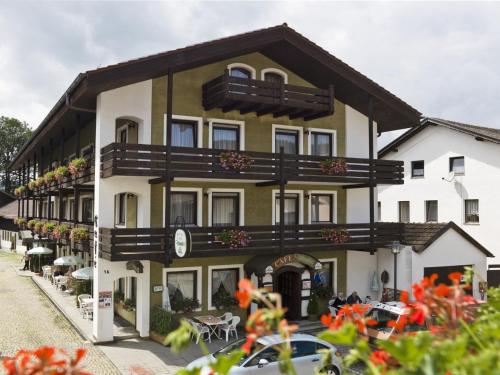 Hotel Bräukeller, Lam