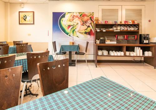 Restaurant, Natoli Motel near Chimei Museum