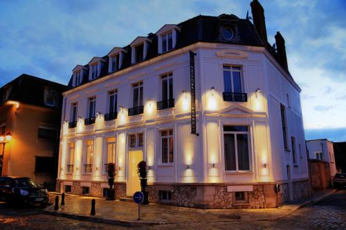 Inngang, Le Cesar Hotel in Provins
