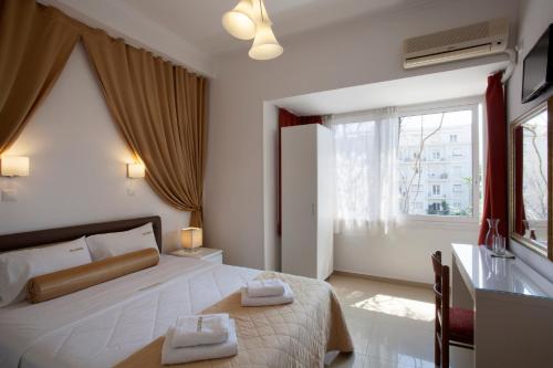 Metropolis Hotel - image 3