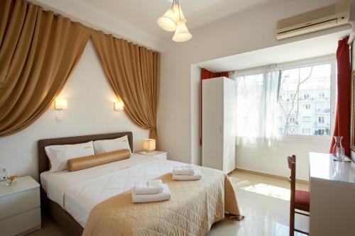 Metropolis Hotel - image 4