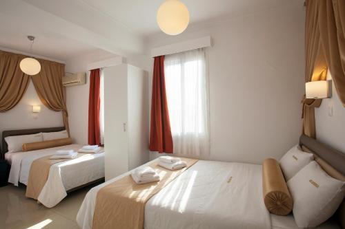 Metropolis Hotel - image 14