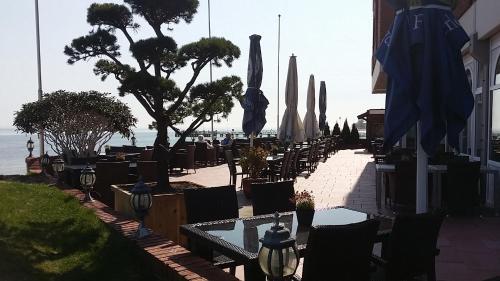 Restaurant, Strandhotel in Wyk auf Fohr