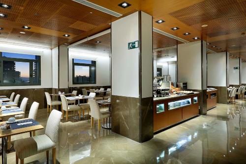 Eurostars Gran Valencia - image 13