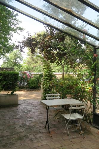 EXCEPTIONNEL, maison de vacances dans parc, climatisation, parking, calme assuré, Marseille (photo 6)