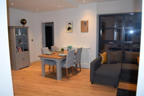 London City Island 3 Bedroom Luxury Apartments, Canary Wharf, E14, Londýn (fotografie 9)
