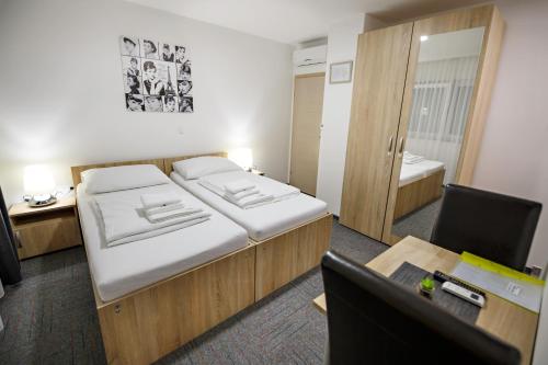 Hostel Mali Pariz - image 13