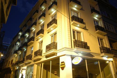 Sembol Hotel - image 3