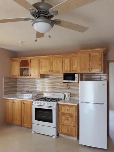 ห้องครัว, Manderley Villas in เซนต์ฟิลิป