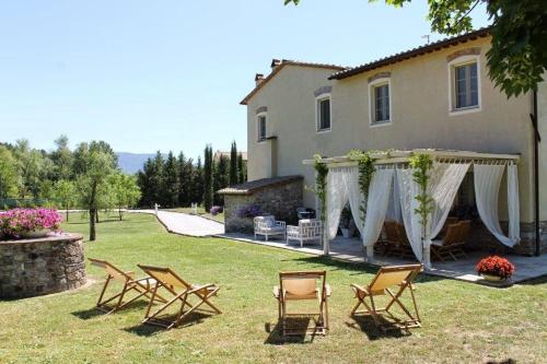  Ponte San Pietro Villa Sleeps 10 Pool Air Con WiFi, Pension in Ponte San Pietro