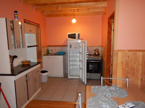 Entre Hualles y Pellines in Menetue